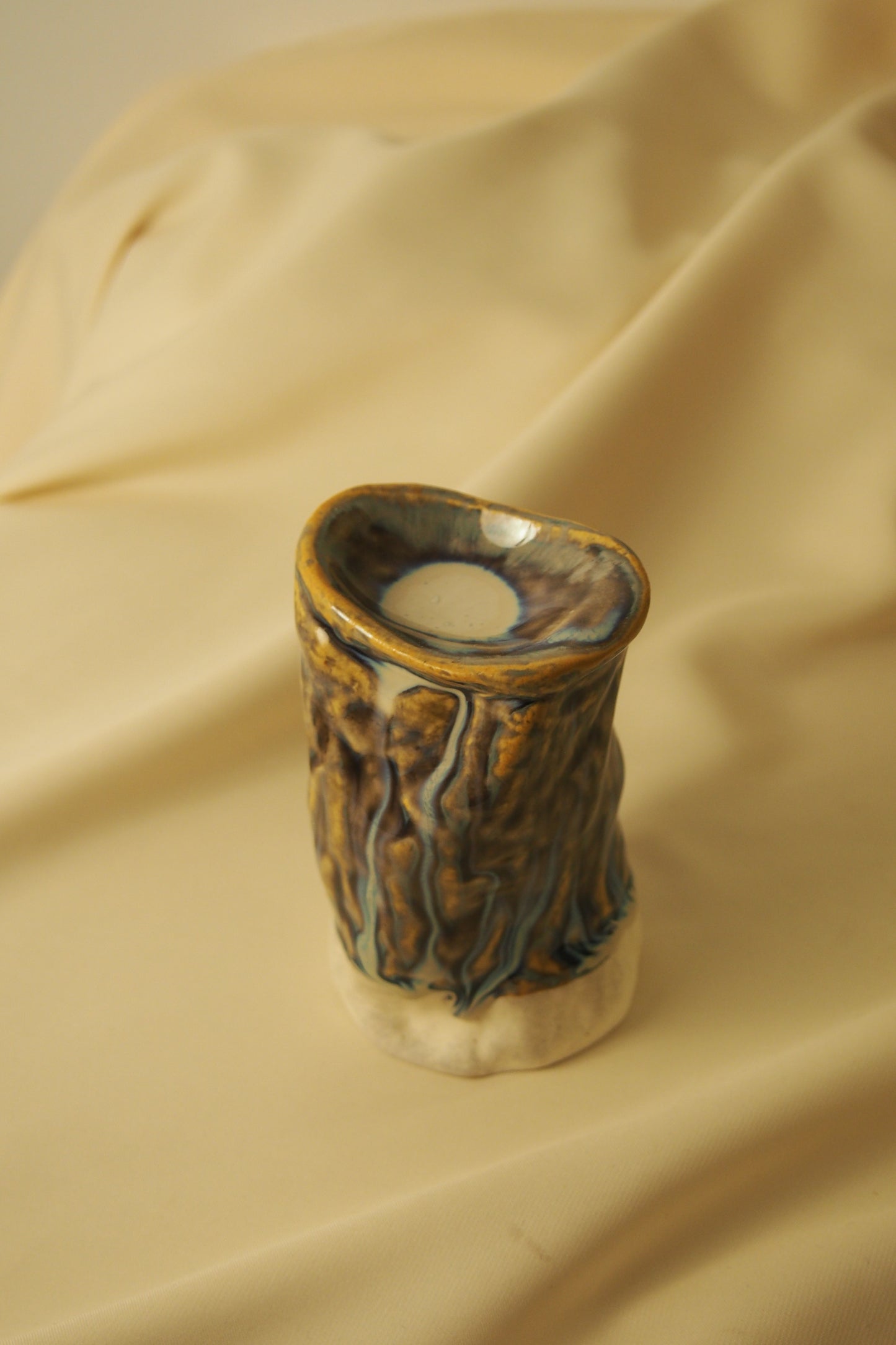 Elevated trinket dish I