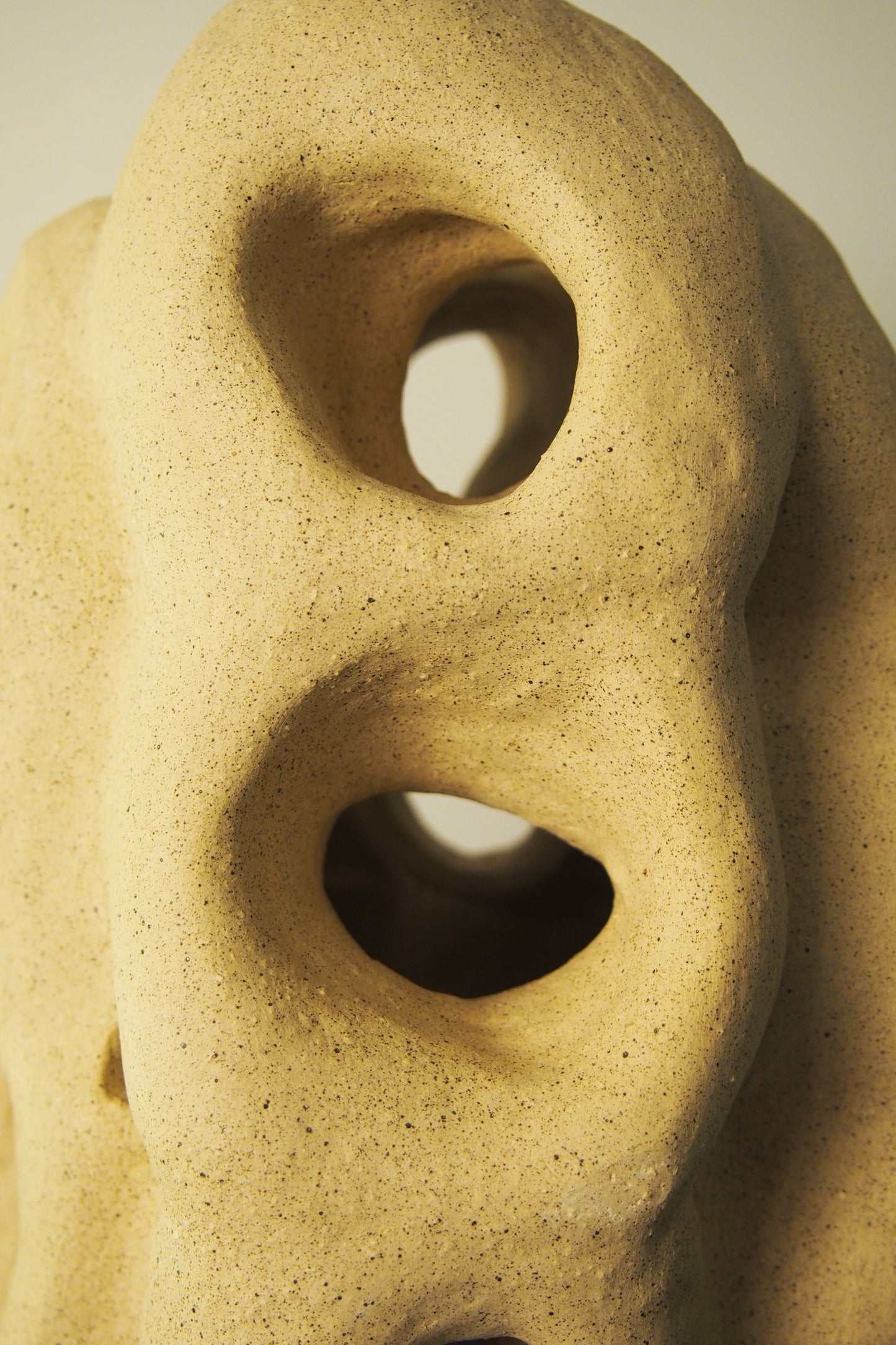 Windsor 3181, Ceramic Sculpture Lamp