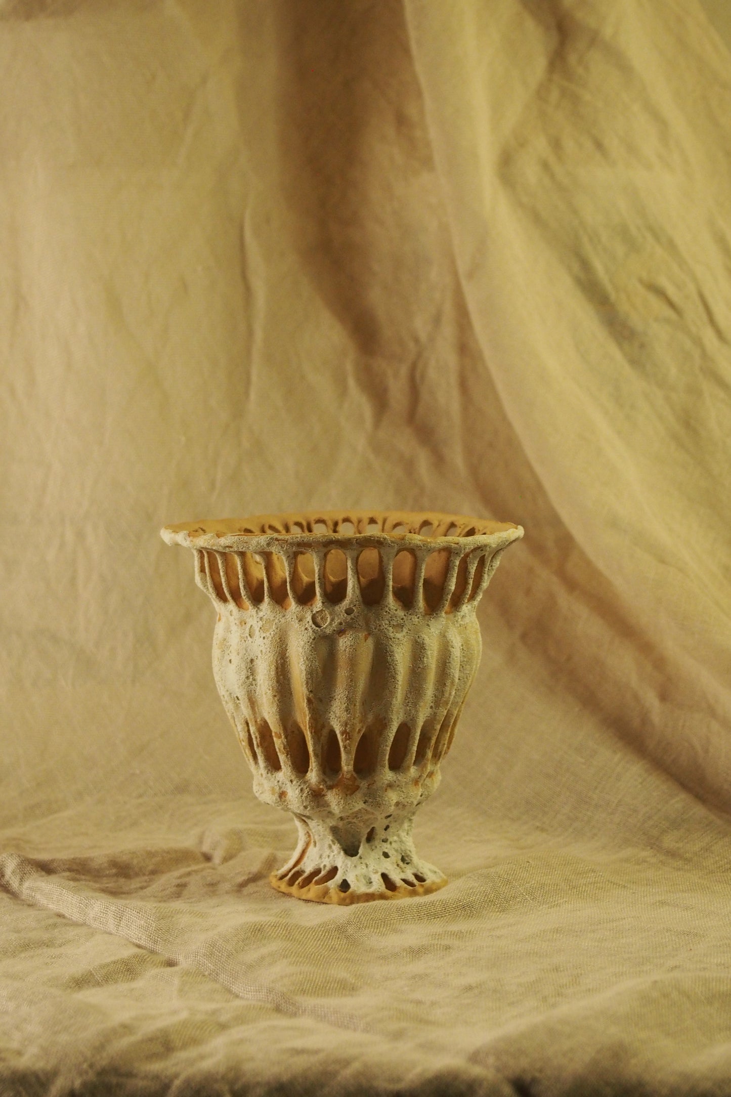 Echo II, ceramic sculpture