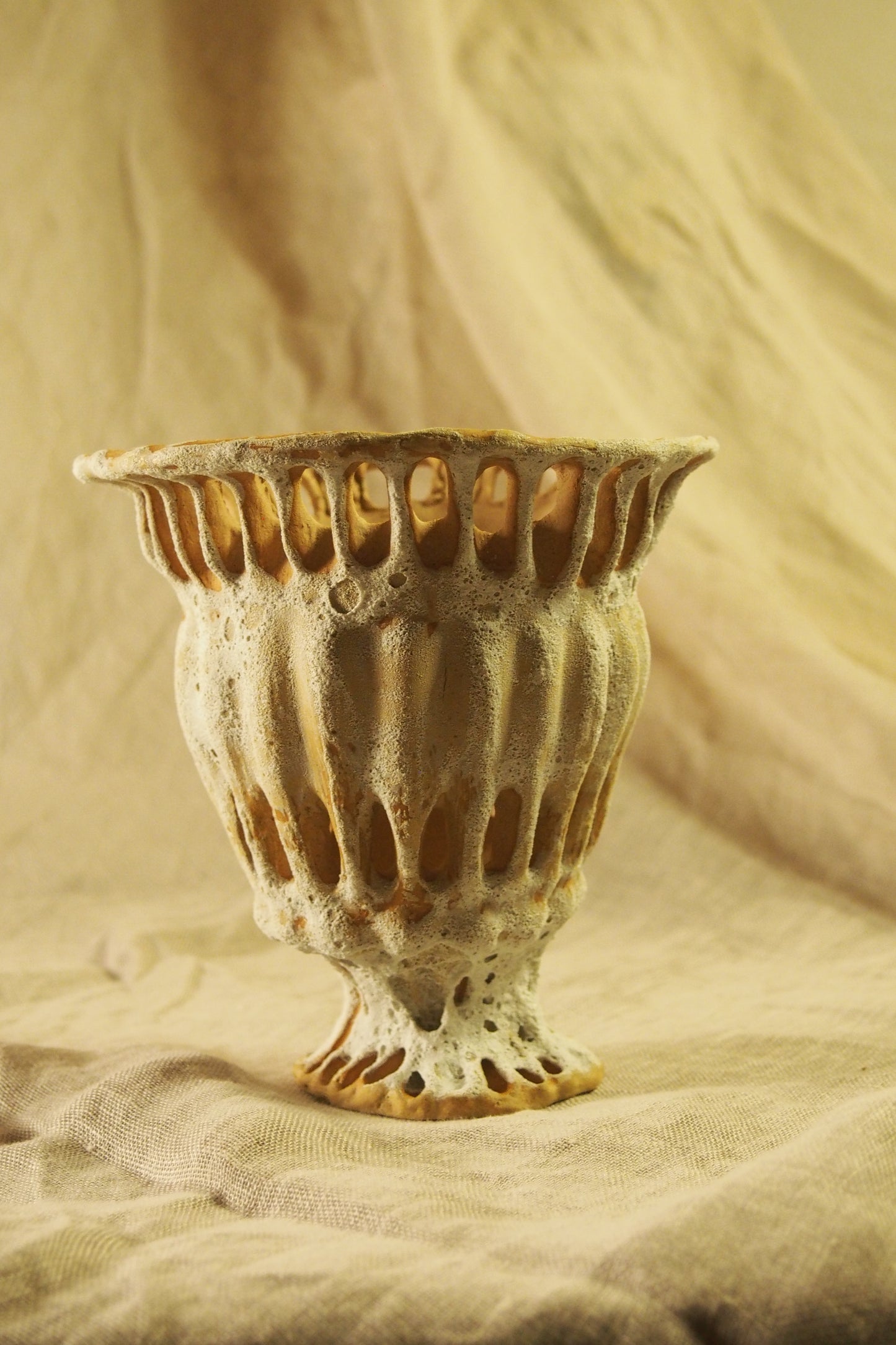 Echo II, ceramic sculpture
